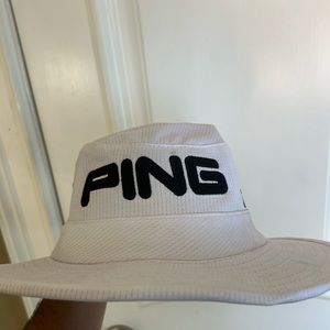 Ping golf hat small/medium. In great condition